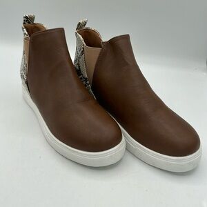 New without box Euro shoes Sz 39, stretch panels, unbranded